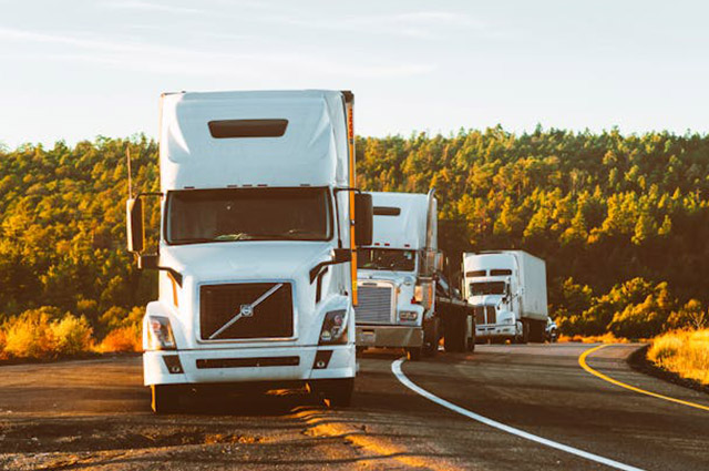 Offering Australia-wide equipment finance for commercial vehicles and transport fleets